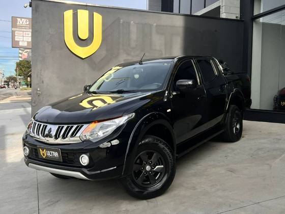 MITSUBISHI L200 TRITON 2.4 16V TURBO DIESEL SPORT GLS CD 4P 4X4 AUTOMÁTICO